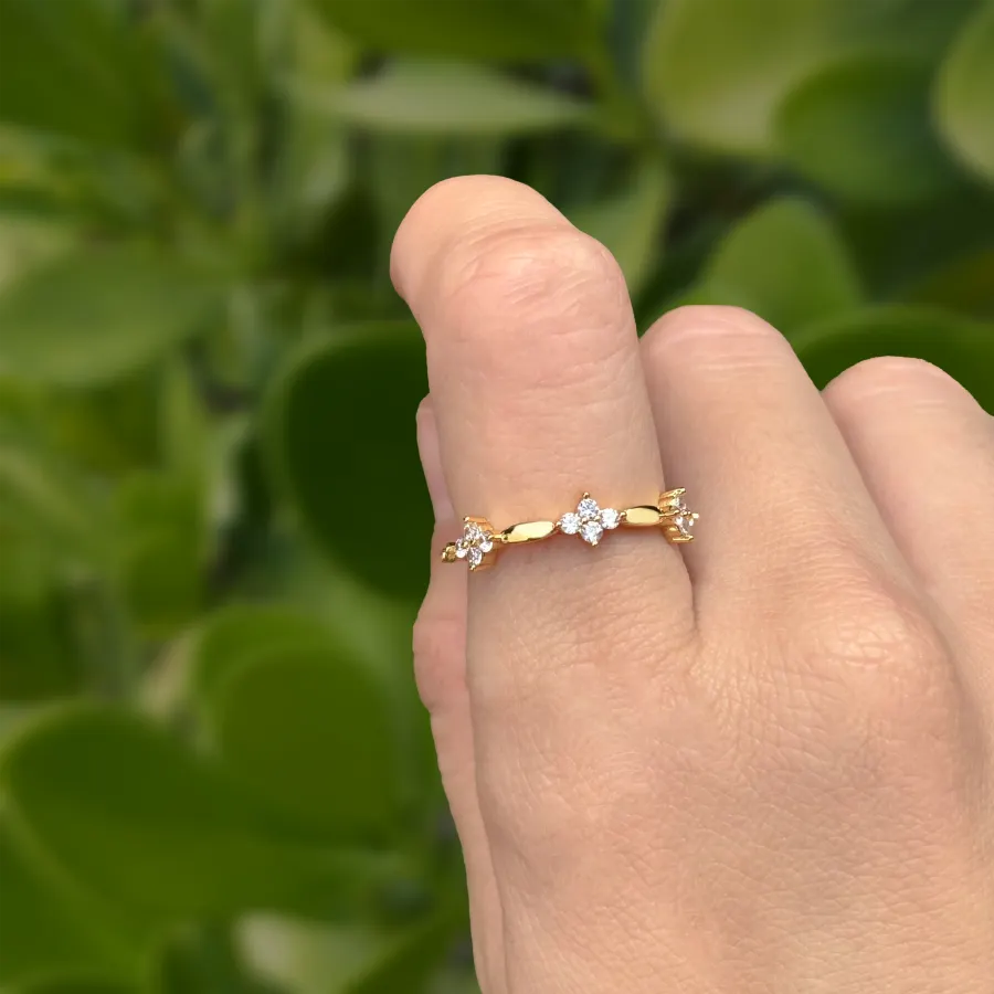 Anillo Dorado con Zirconias Ajustable Chapa de Oro