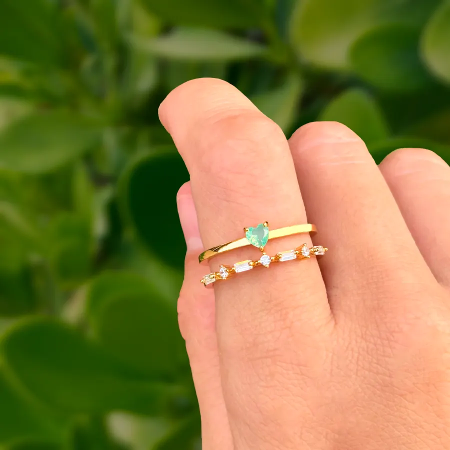 Anillo Dorado Doble Corazon Verde Chapa de Oro