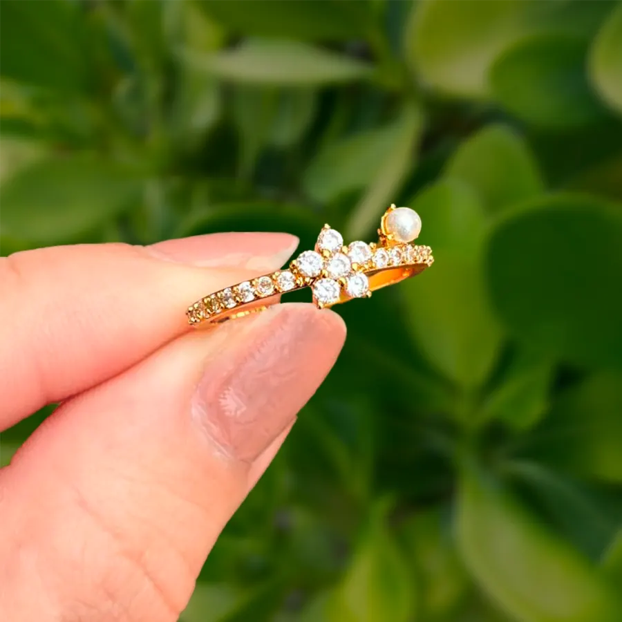 Anillo Dorado Flor de Zirconia Ajustable Chapa de Oro
