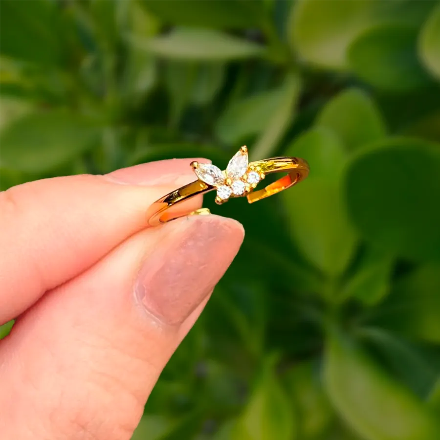Anillo Dorado Mariposa Zirconias Chapa de Oro