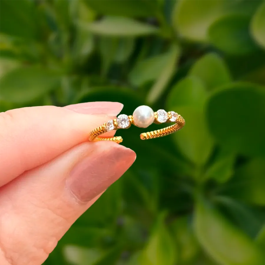 Anillo Dorado Perla y Zirconias Chapa de Oro