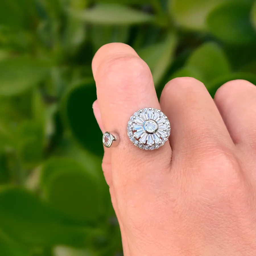 Anillo Flor Plateado Ajustable GIRA Chapa de Oro