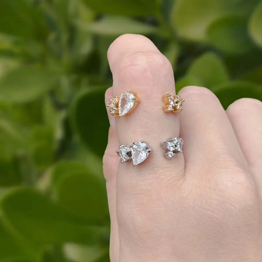 Anillo Gota y Zirconias Ajustable Chapa de Oro