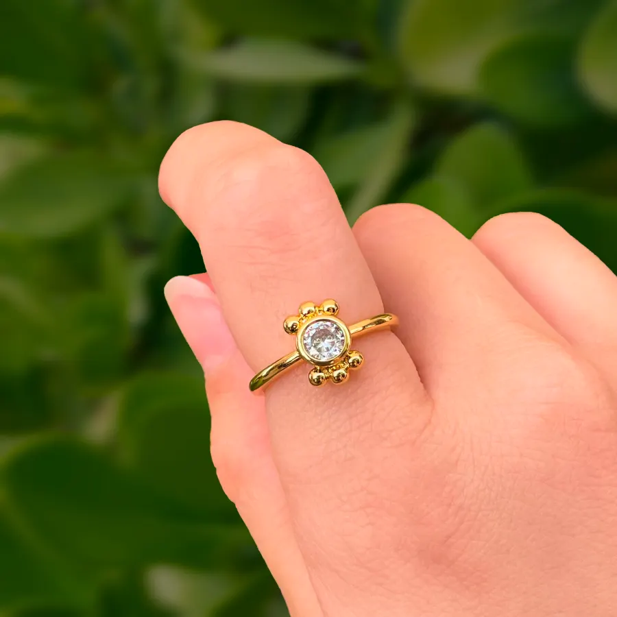Anillo Zirconias Chapa de Oro
