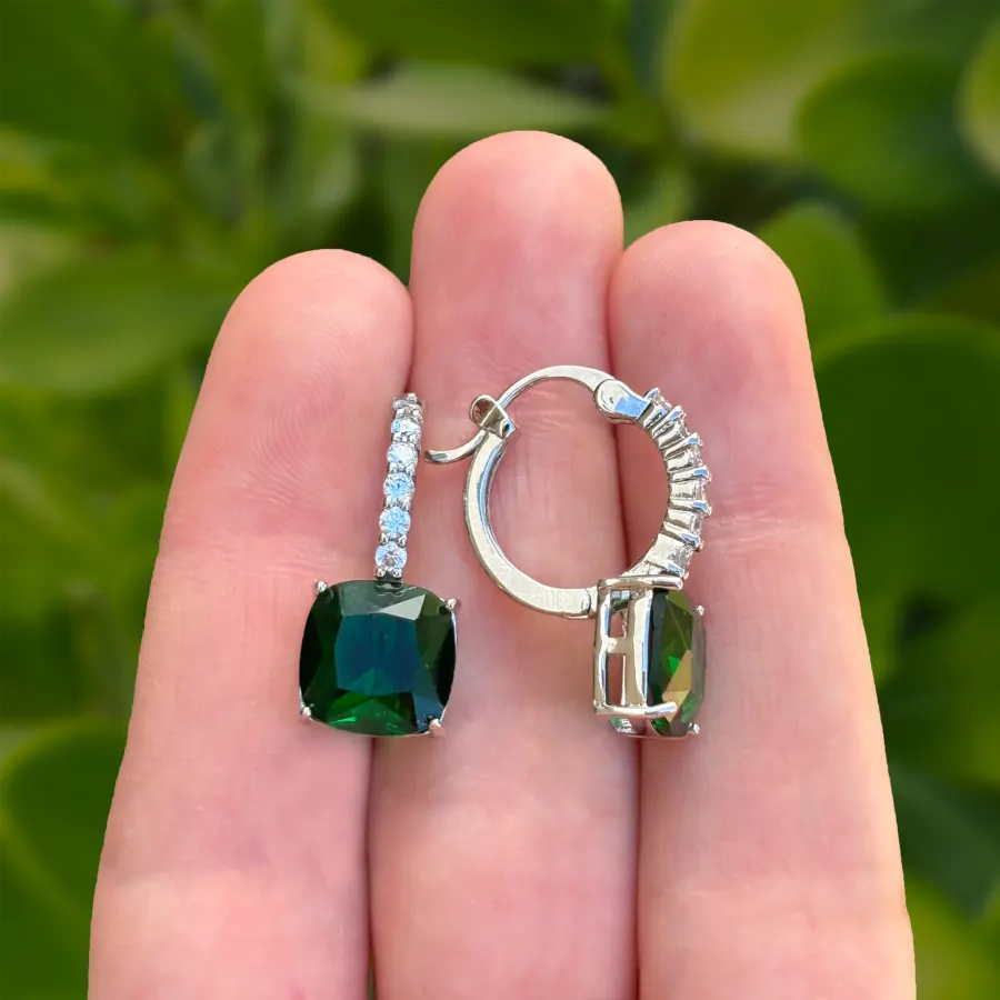 Aretes Arracada Plateada Zirconia Verde Chapa de Oro