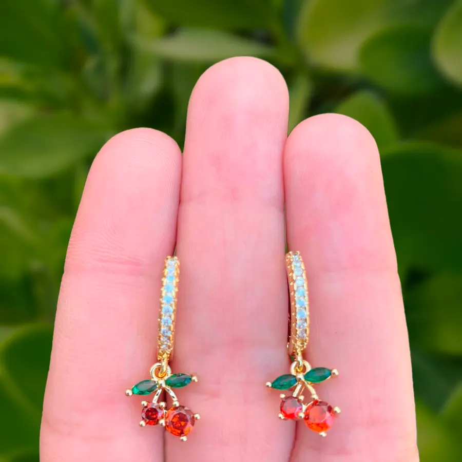 Aretes Cerezas Chapa de Oro