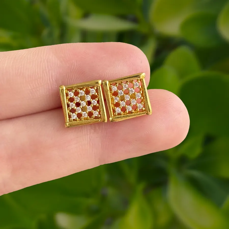 Aretes Cuadro Dorado con Zirconias Chapa de Oro