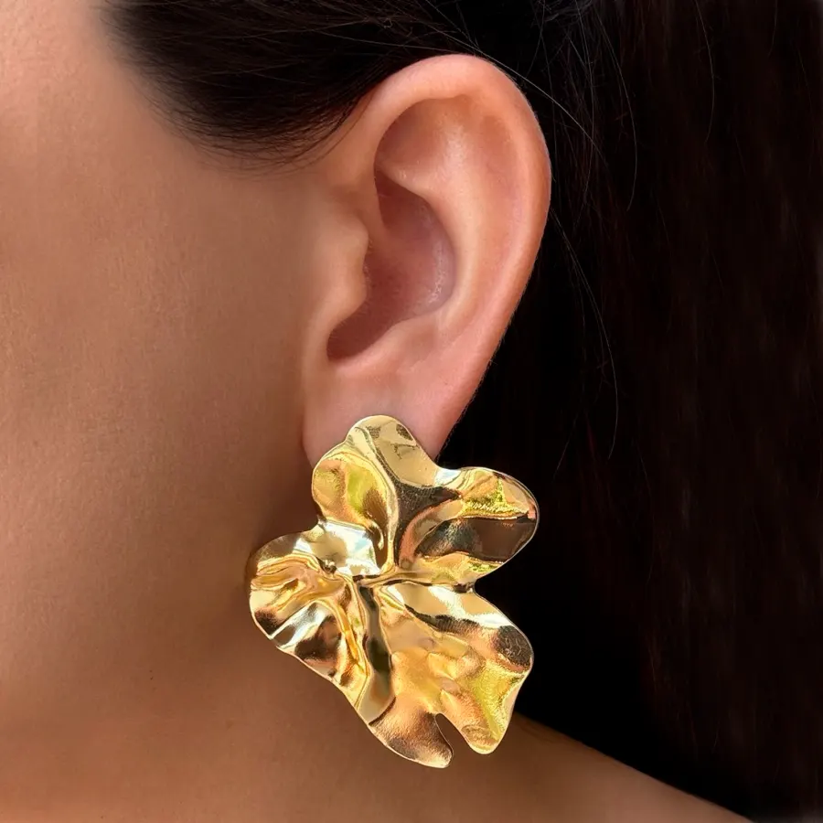 Aretes Dorados Arrugados