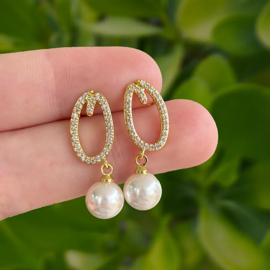 Aretes Dorados con Perla Chapa de Oro