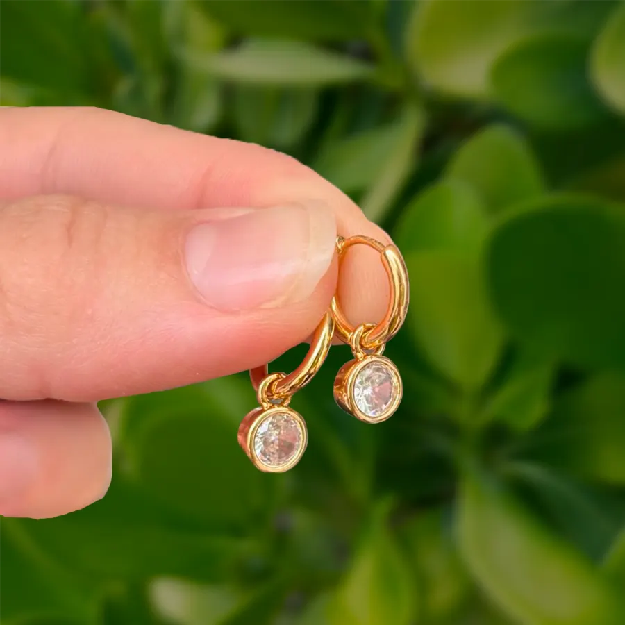 Aretes Dorados de Zirconia Chapa de Oro