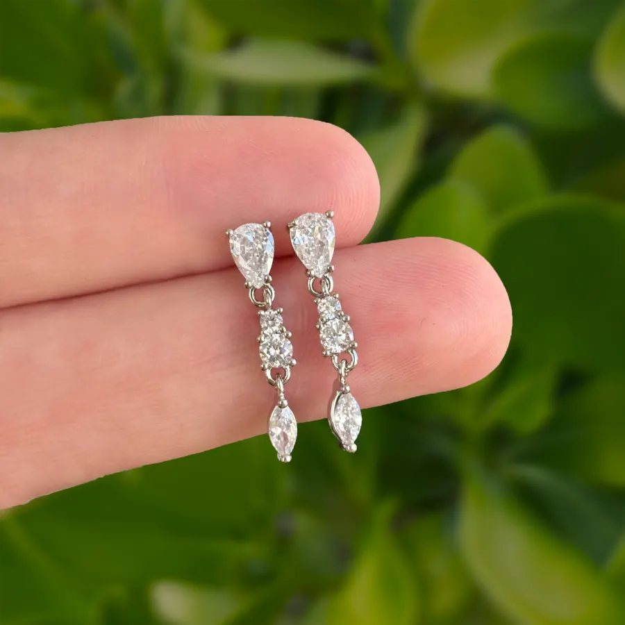 Aretes Plateados de Zirconias Chapa de Oro