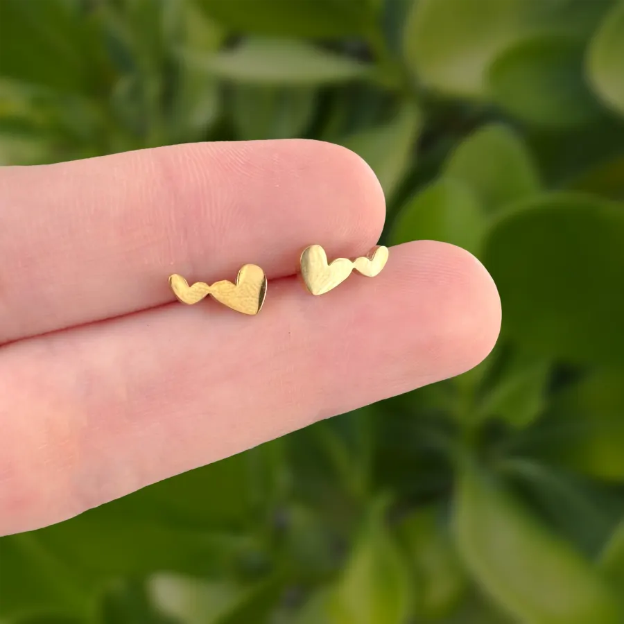 Aretes Dorados Corazones Mini Acero Inoxidable