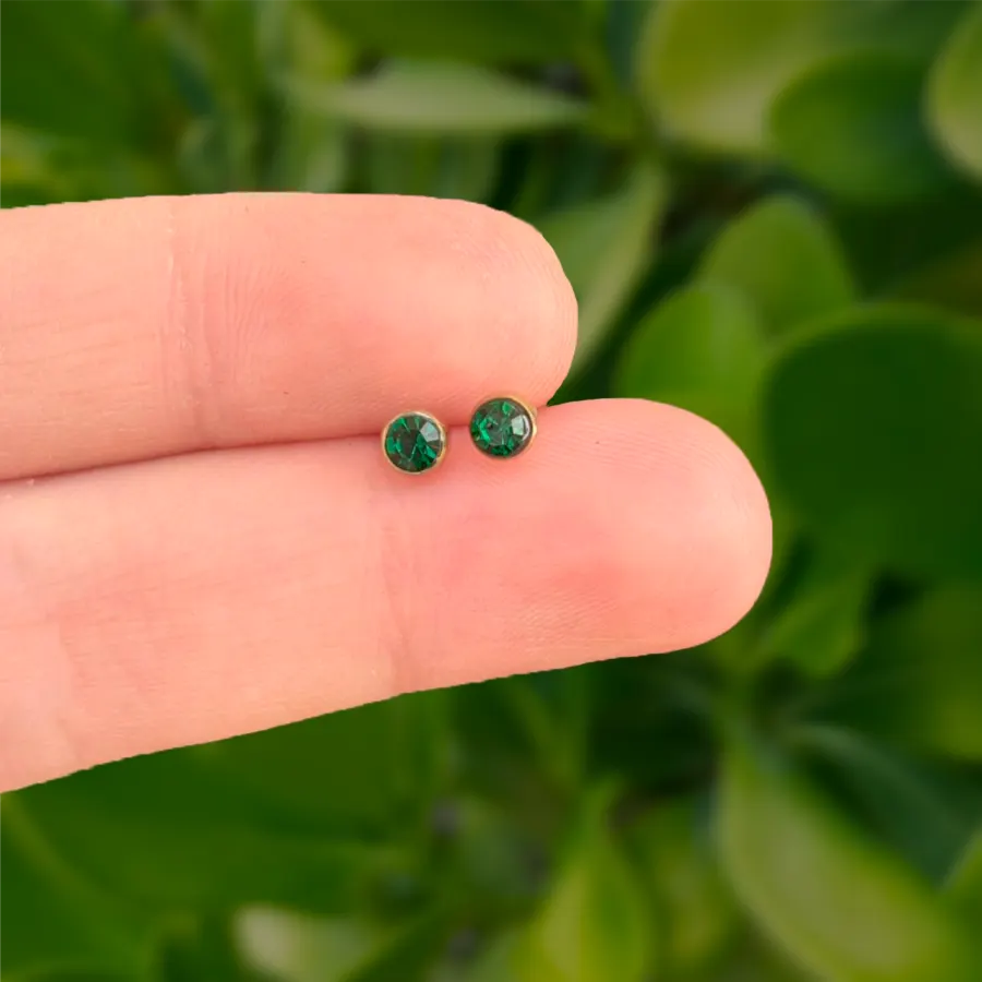 Aretes Dorados Mini Zirconia Verde Acero Inoxidable