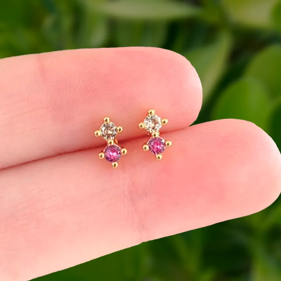 Aretes Piedritas Rosas Chapa de Oro