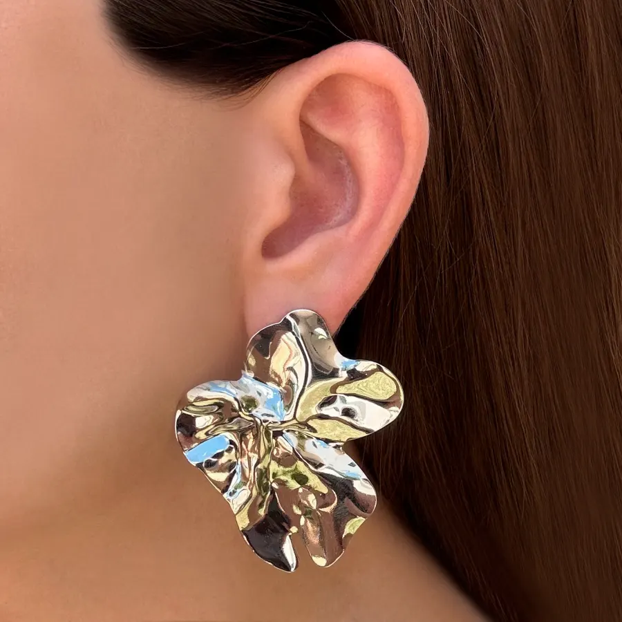 Aretes Plateados Irregulares Metálicos