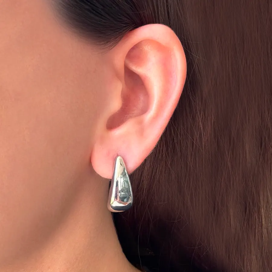Aretes Plateados Media Gota Chapa de Oro