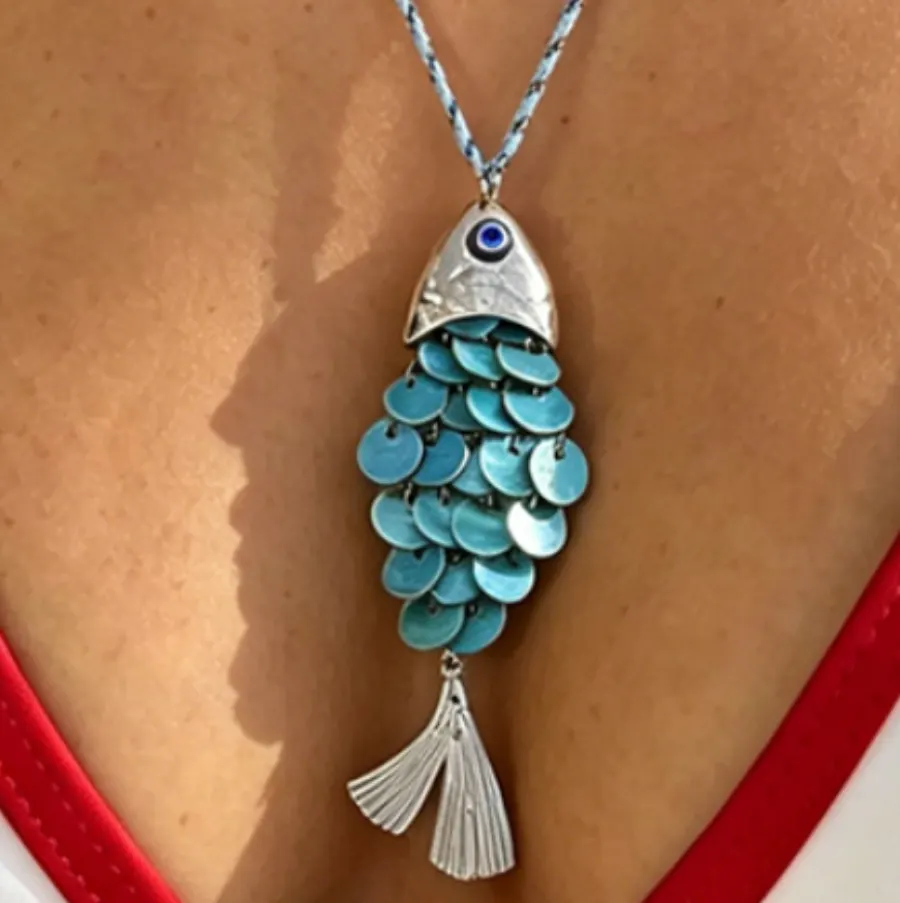 Collar Hilo Azul Nacar Pez Plateado