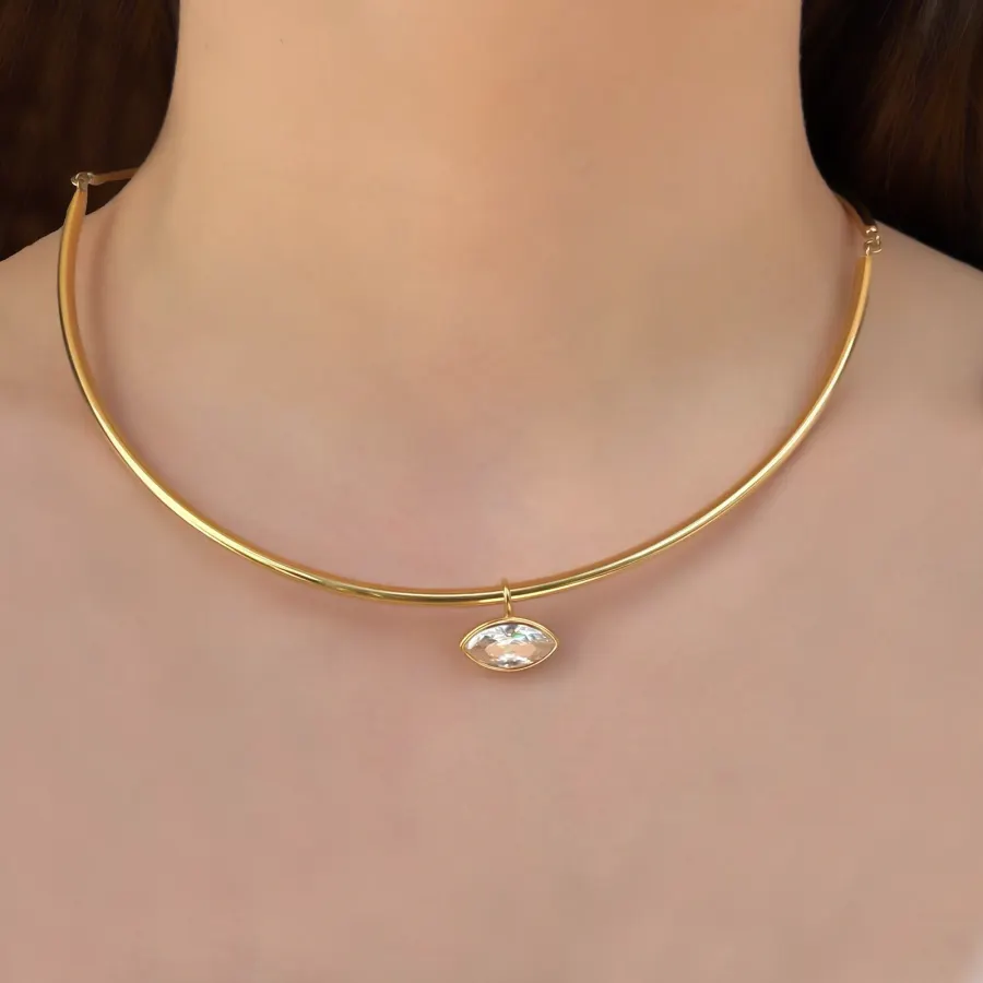 Collar Dorado Con Zirconia Oval Acero inoxidable