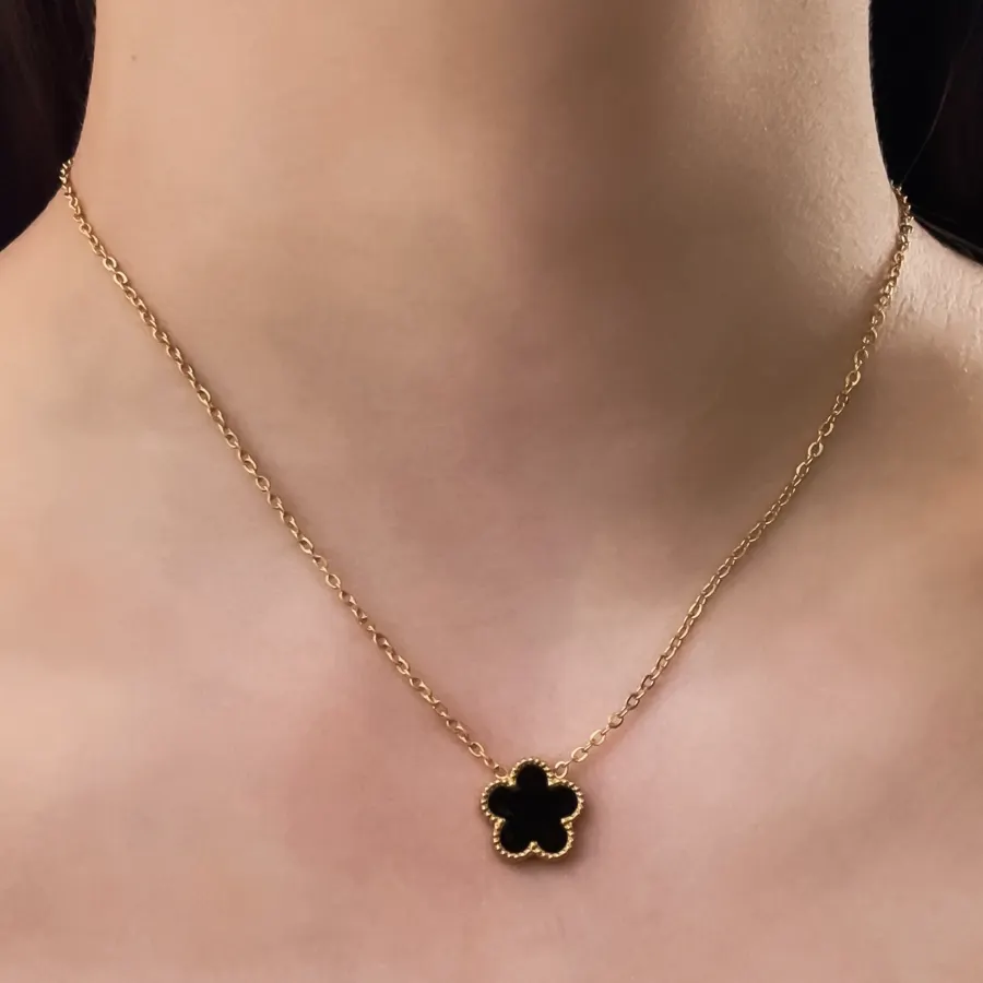 Collar Trebol Negro Acero Inoxidable