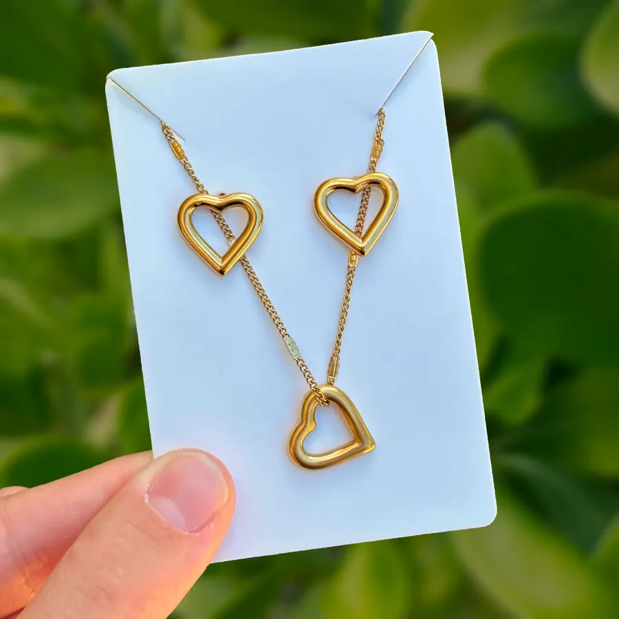 Set Dorado Collar y Aretes Corazon Acero Inoxidable
