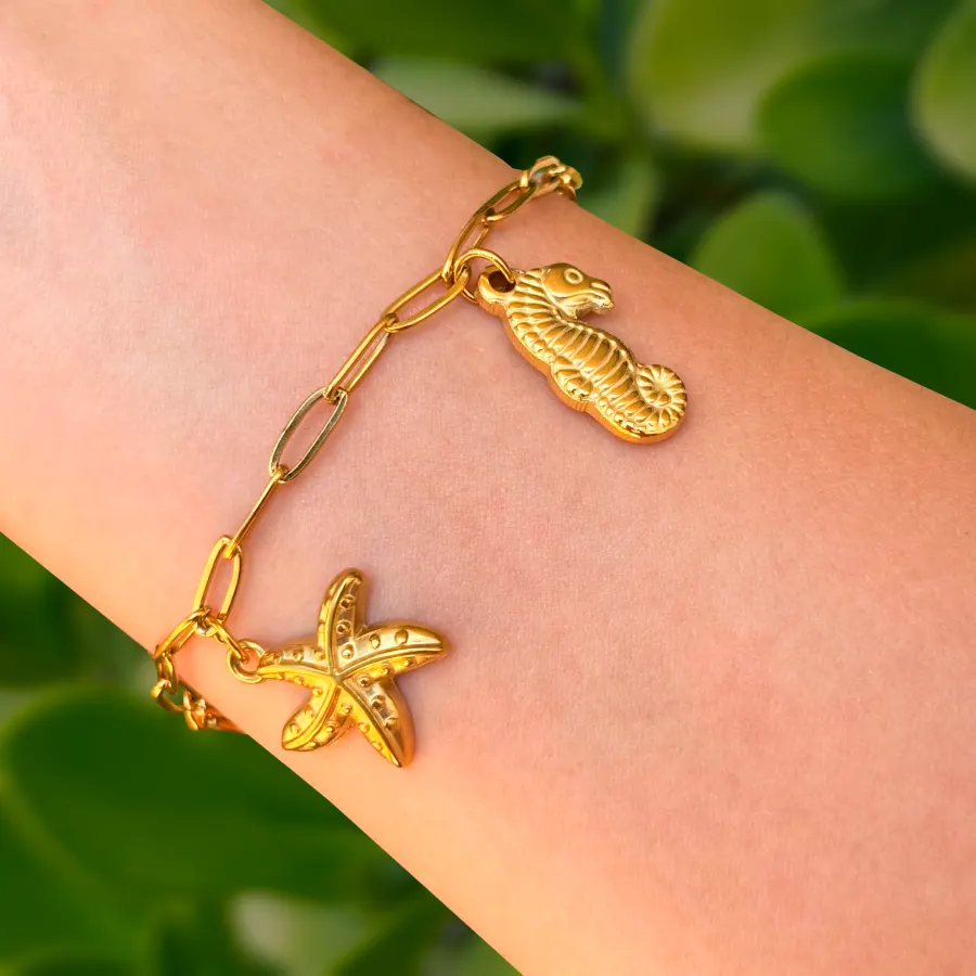 Pulsera Dorada Charms Caballito Acero Inoxidable