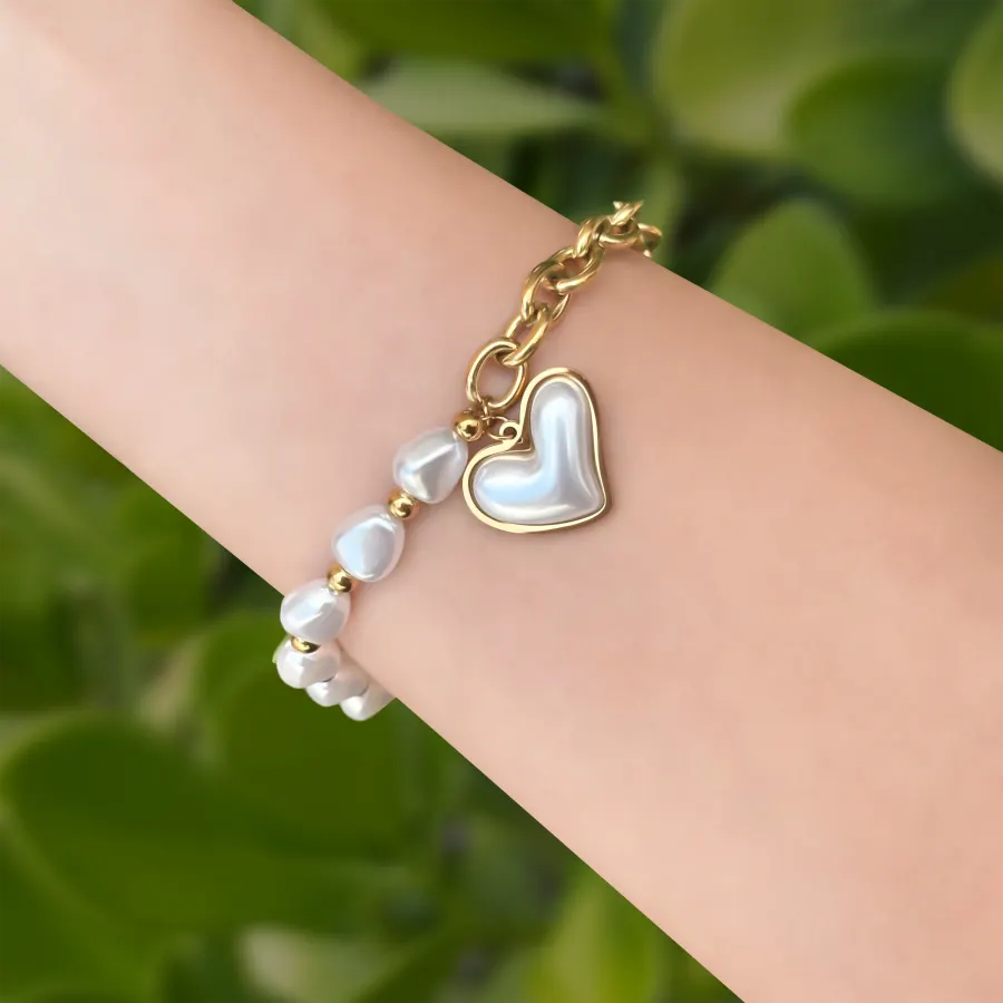 Pulsera Dorada Corazon y Perlas Acero Inoxidable