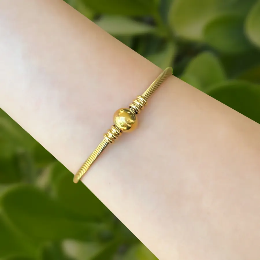 Pulsera Dorada Esfera Acero Titanio