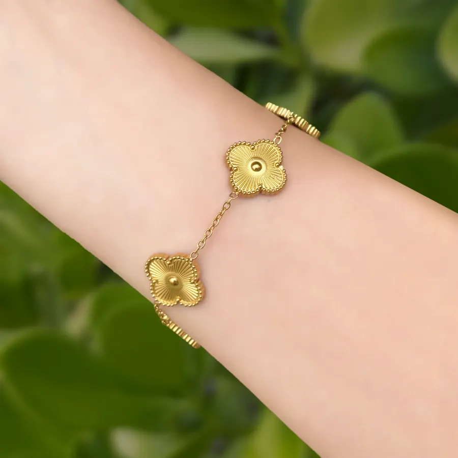 Pulsera Dorada Flor Acero Titanio