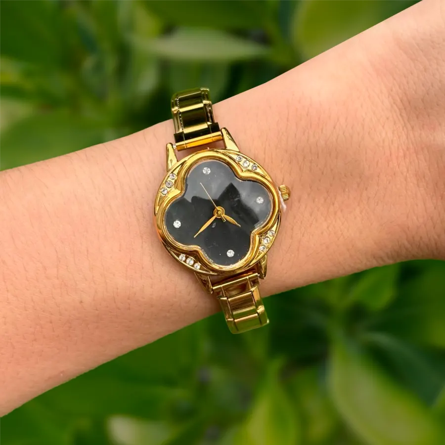 Reloj  Dorado Zirconia Trebol  Acero Inoxidable