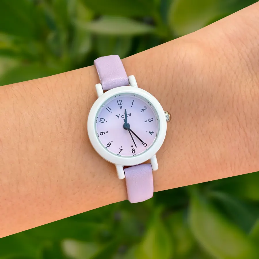 Reloj Lila Redondo de Cuero