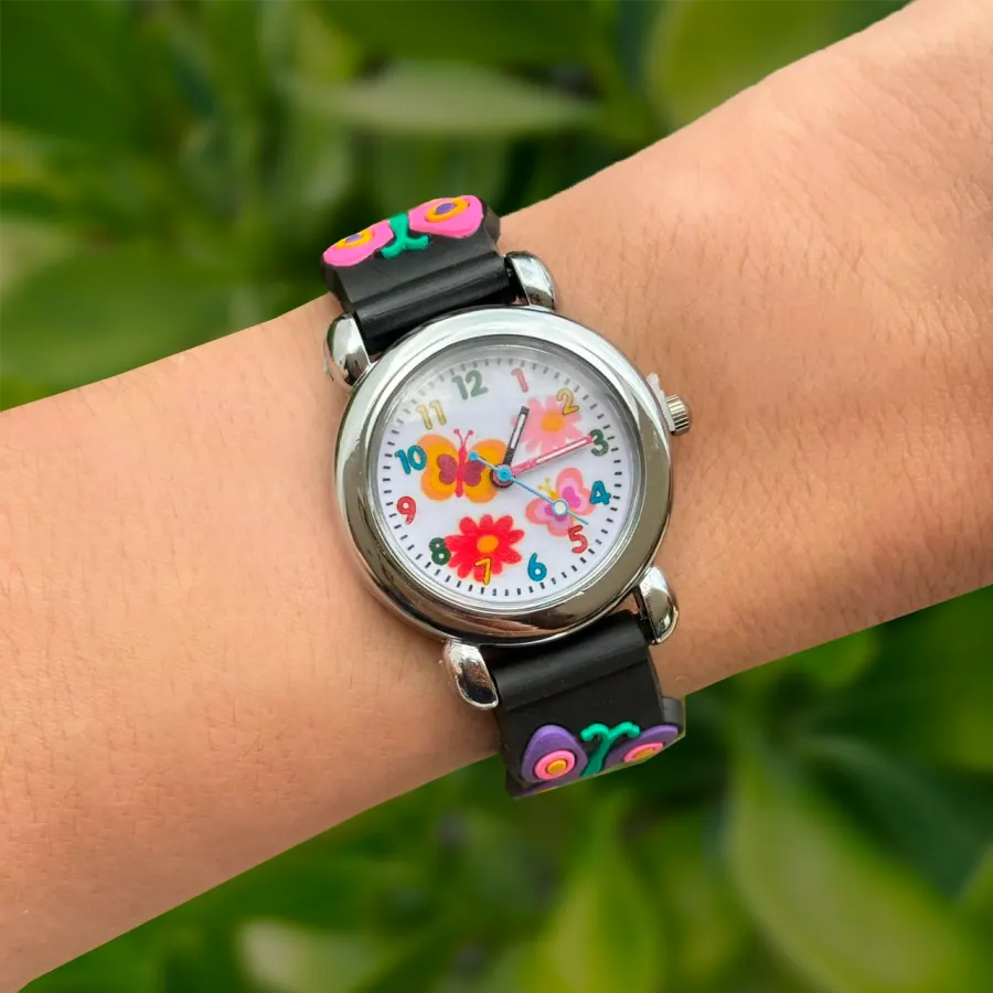 Reloj Negro Mariposas y Colores